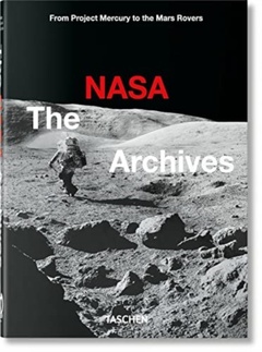 obálka: Piers Bizony | The NASA Archives. 40th Ed.